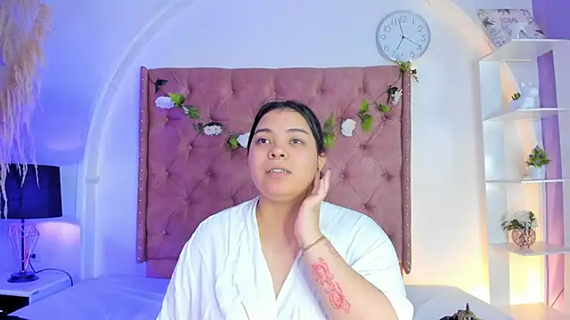 ROSELEI  online show from June 2026 05:30:01 AM