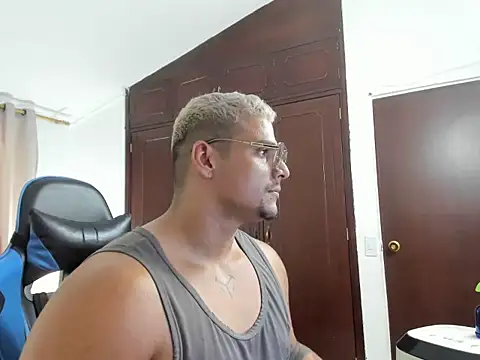 Iron leo online show from April 2026 09:15:02 PM