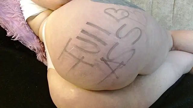 Snapshot of Melanie_Slut_nasty chatting on May 2026 10:09:02 AM Melanie Slut nasty online show from May 2026 10:09:02 AM