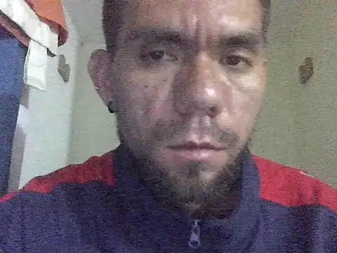 Snapshot of thomas2wood chatting on May 2026 11:56:02 PM thomas2wood online show from May 2026 11:56:02 PM