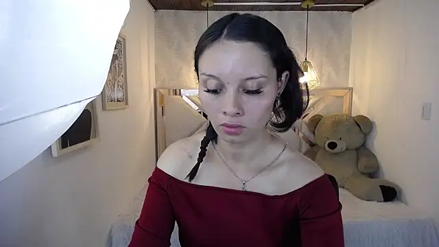 Snapshot of ahmy_ chatting on May 2026 08:28:02 PM ahmy online show from May 2026 08:28:02 PM