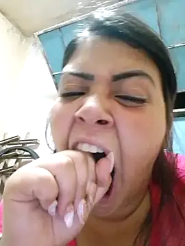 MeryCubanaRica online show from April 2026 03:02:01 AM