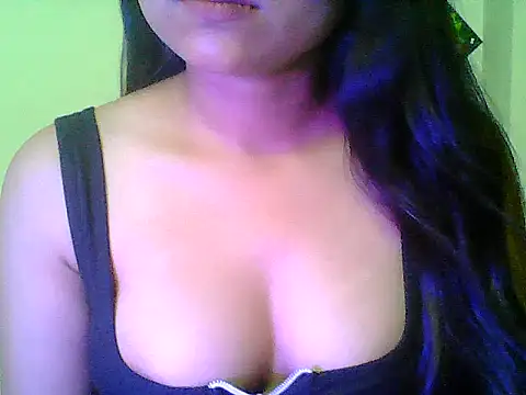 Snapshot of Saxy_Mony002 chatting on June 2026 07:07:01 AM Saxy Mony002 online show from June 2026 07:07:01 AM