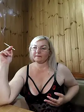 White-Chocolatte online show from May 2026 09:03:02 AM