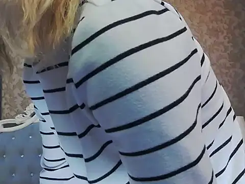 Ivy Quin online show from April 2026 04:26:01 AM