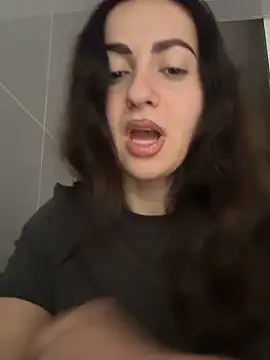 KarolDolly05 online show from May 2026 01:41:02 PM