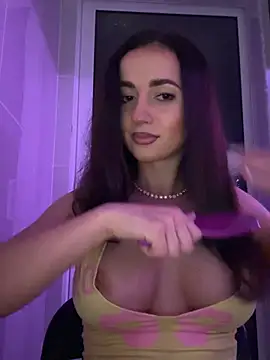 KarolDolly05 online show from June 2026 08:47:02 PM