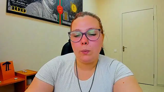 Aillia-Rous online show from July 2026 07:23:02 AM