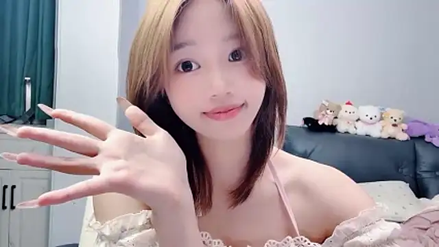 Lilababy00 online show from June 2026 02:33:01 PM