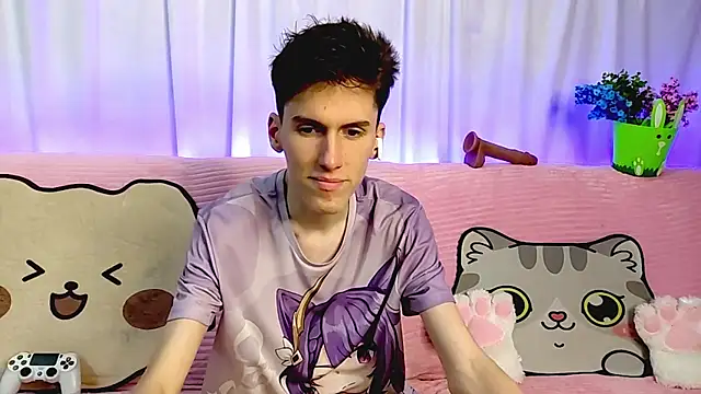 GoodBoyLuca online show from June 2026 11:43:01 PM