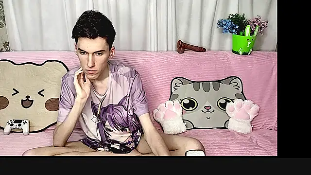 GoodBoyLuca online show from June 2026 11:33:02 PM