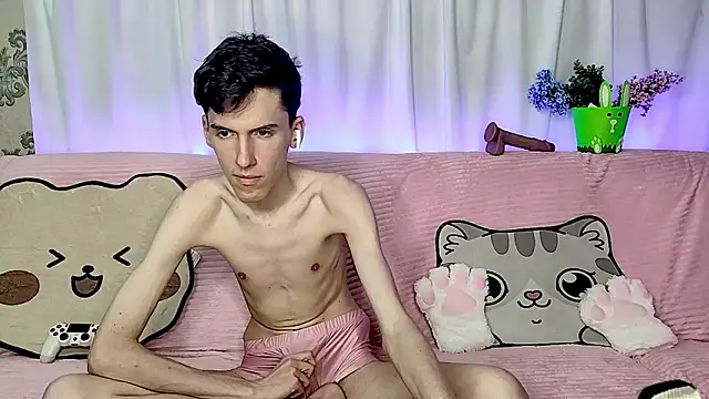 GoodBoyLuca online show from June 2026 11:14:02 PM