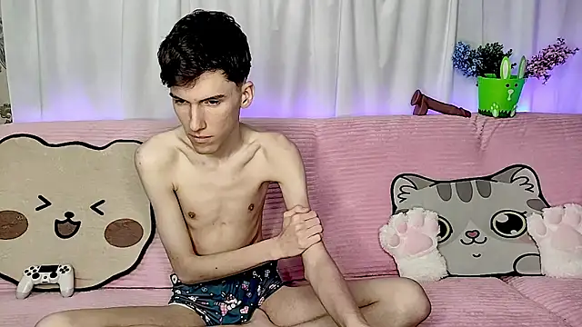 GoodBoyLuca online show from June 2026 12:16:01 AM
