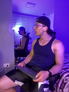 Snapshot of MARCO_RUSH chatting on April 2026 11:47:02 AM MARCO RUSH online show from April 2026 11:47:02 AM