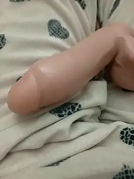 Carolinamascara online show from April 2026 04:12:01 AM