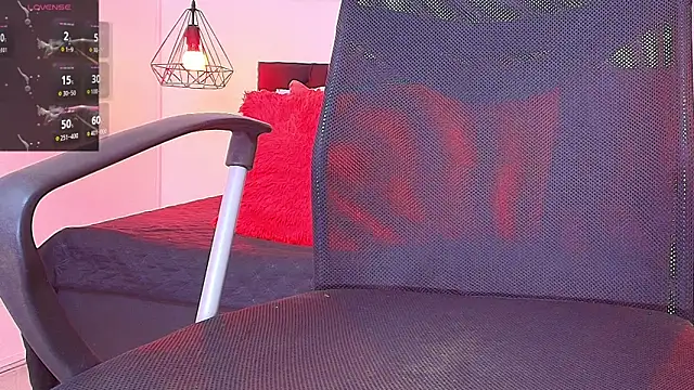 hilary banks1 online show from May 2026 04:32:02 AM