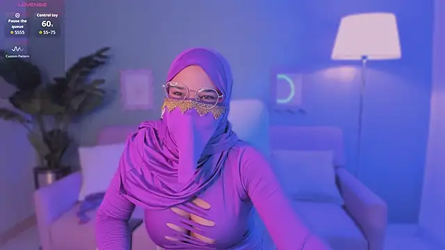 SamiraLuxe online show from April 2026 11:04:02 AM