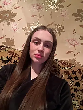 Snapshot of AlinaLove3213 chatting on April 2026 06:20:01 PM AlinaLove3213 online show from April 2026 06:20:01 PM