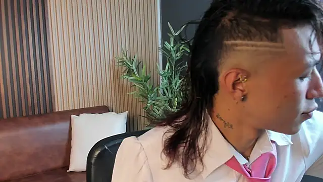 daxonrey online show from April 2026 08:46:01 PM