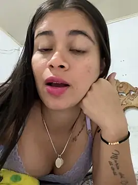 Kloe zaf online show from April 2026 10:56:02 PM