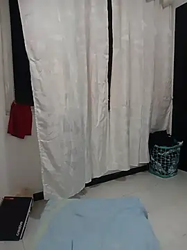 Lannah   online show from May 2026 02:42:01 AM