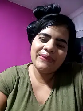 Snapshot of Sofia_Moon01 chatting on April 2026 03:00:02 AM Sofia Moon01 online show from April 2026 03:00:02 AM