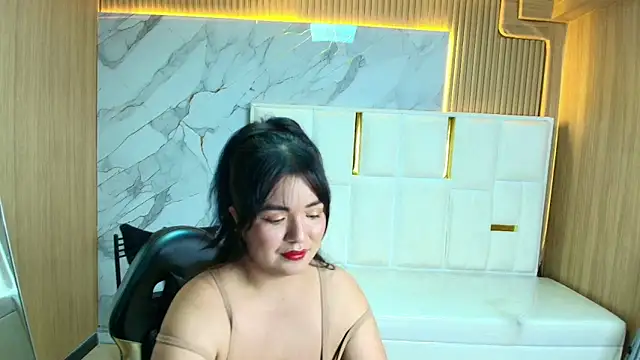 Snapshot of Sasha_tf chatting on April 2026 08:20:01 PM Sasha tf online show from April 2026 08:20:01 PM