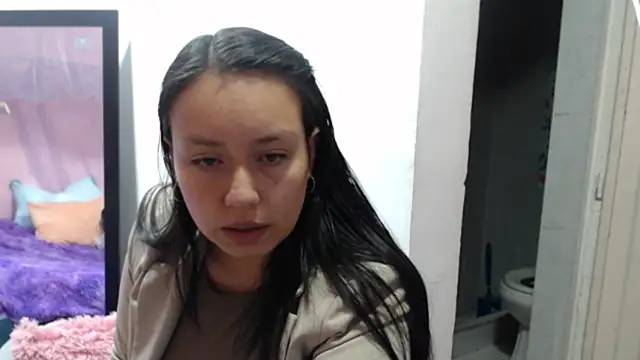 Belavelvet online show from April 2026 03:28:01 PM