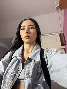 AMBERBUNNY  online show from May 2026 12:33:02 PM