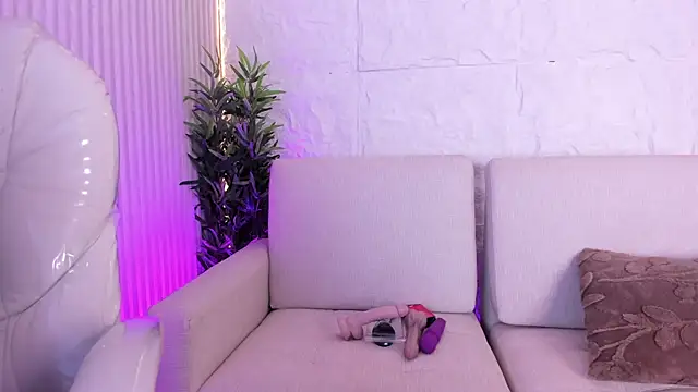 NicolSantos online show from July 2026 07:50:01 PM