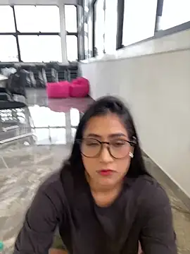 Hana-Parker online show from May 2026 08:15:01 PM
