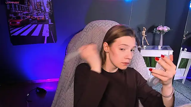 Snapshot of Vanessa___Lui chatting on April 2026 03:52:01 PM Vanessa Lui online show from April 2026 03:52:01 PM