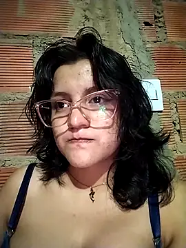 Snapshot of sienna_elara chatting on April 2026 10:48:01 AM sienna elara online show from April 2026 10:48:01 AM