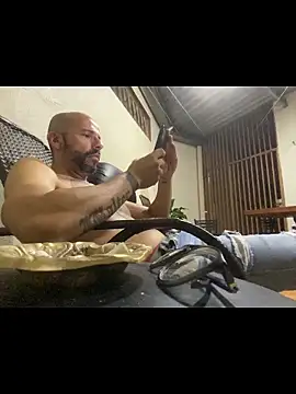 Snapshot of WaltinhoOliveira chatting on April 2026 05:23:01 AM WaltinhoOliveira online show from April 2026 05:23:01 AM