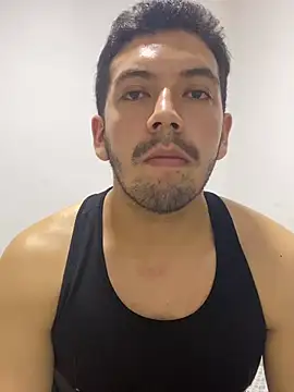 Snapshot of oskrarmop chatting on April 2026 05:29:02 AM oskrarmop online show from April 2026 05:29:02 AM