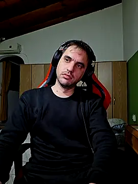 Gonza42OArg online show from April 2026 03:50:02 AM