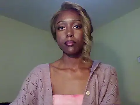 HotSkinnyLady online show from July 2026 12:14:02 AM