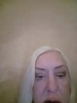 Julia20X online show from July 2026 02:52:01 PM