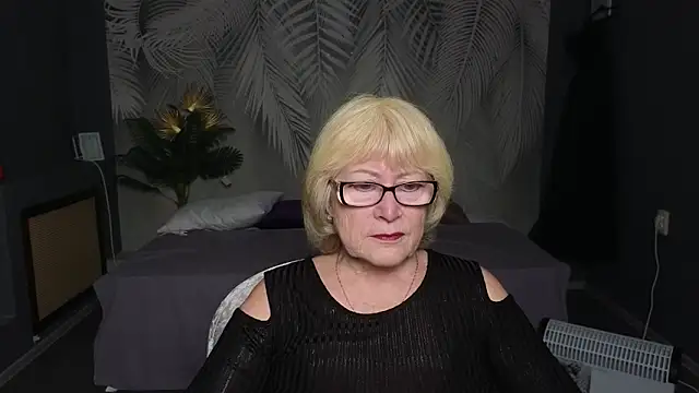 Zuri Zodiac online show from April 2026 07:20:02 AM