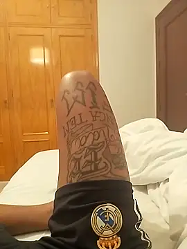 Snapshot of Brenocampos chatting on April 2026 10:04:01 PM Brenocampos online show from April 2026 10:04:01 PM