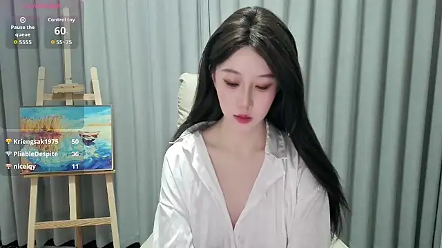 LUNYI-CC online show from June 2026 02:33:01 PM
