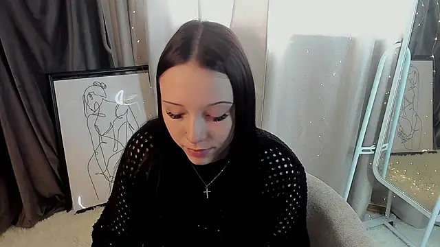 BonnieeMcKinney online show from April 2026 08:28:01 AM