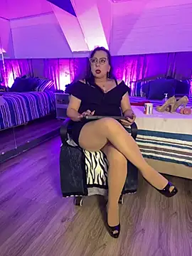 Snapshot of Jenifer_cruz chatting on May 2026 05:46:02 AM Jenifer cruz online show from May 2026 05:46:02 AM