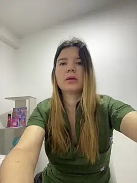 Snapshot of amelia_16 chatting on June 2026 08:28:01 AM amelia 16 online show from June 2026 08:28:01 AM