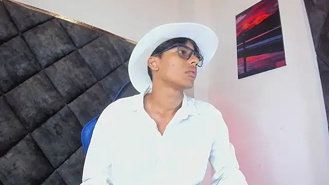 LiamKron online show from July 2026 11:17:02 AM