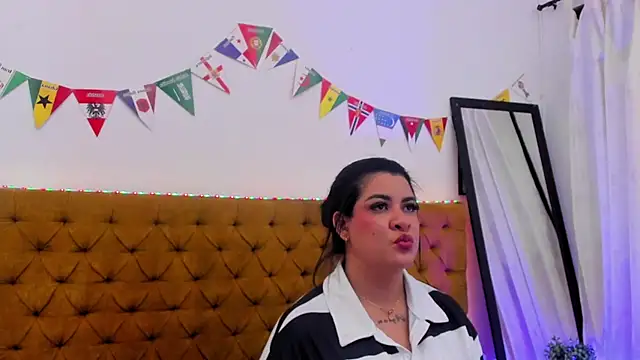 Katty West online show from July 2026 06:47:01 PM