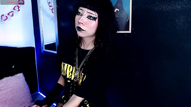 KiomyVamp online show from May 2026 04:16:01 PM