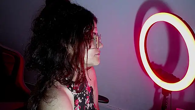 Scarlett jhonson ch online show from April 2026 05:30:01 PM