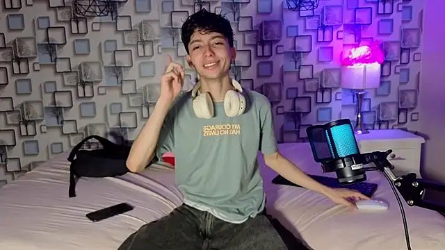Twink Sebas7 online show from June 2026 12:14:02 PM