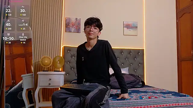 Twink Sebas7 online show from July 2026 12:44:01 PM